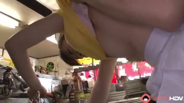 Kitchen is the best place to cook her pussy up - XVIDEOS.COM